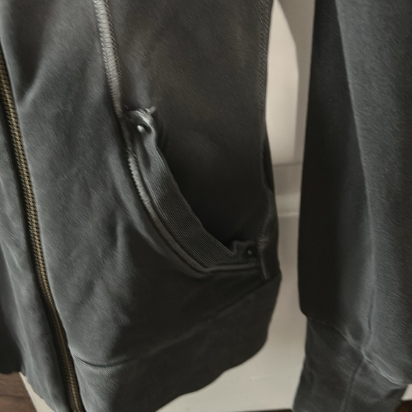 Lucky Brand Gray Hooded Sweatshirt Jacket- Size S- Great Condition - Picture 4 of 11